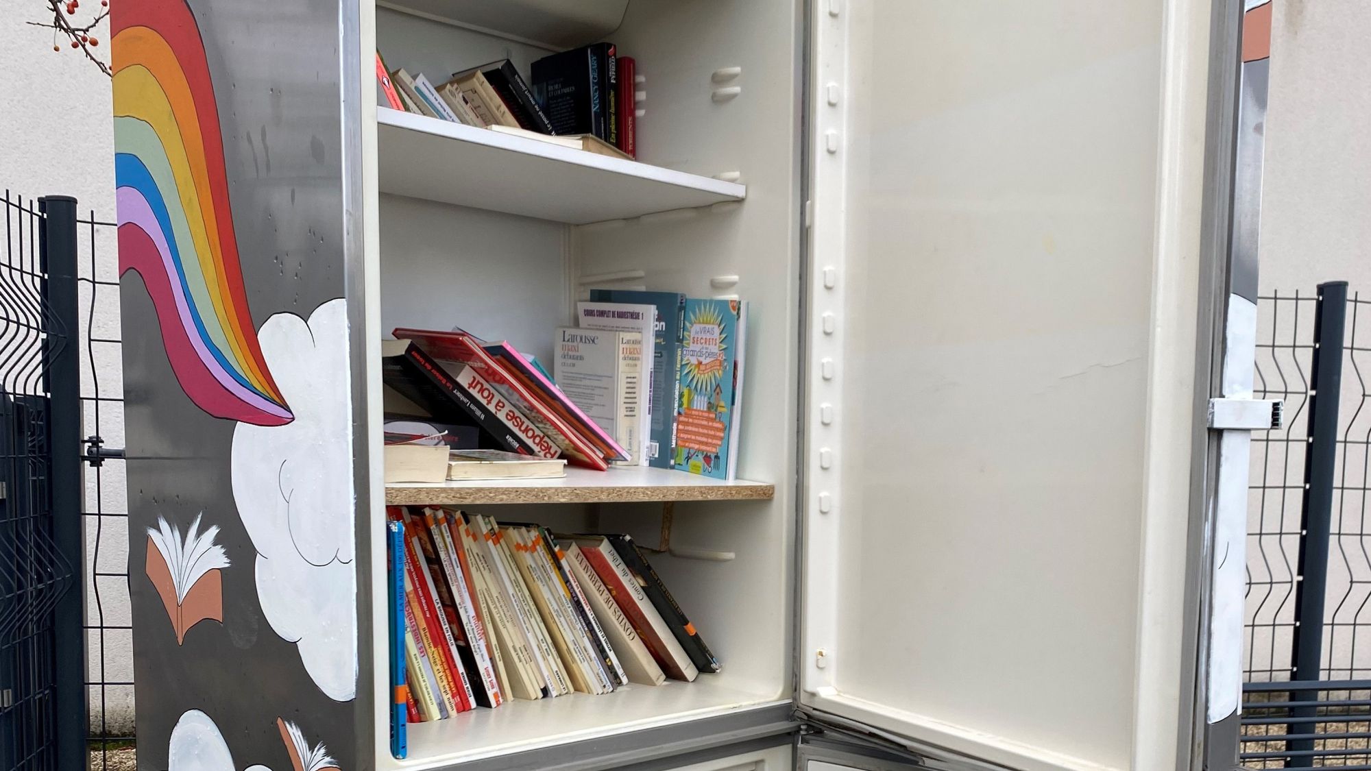 Nouvelle boîte à livres à Marcel Pagnol 
